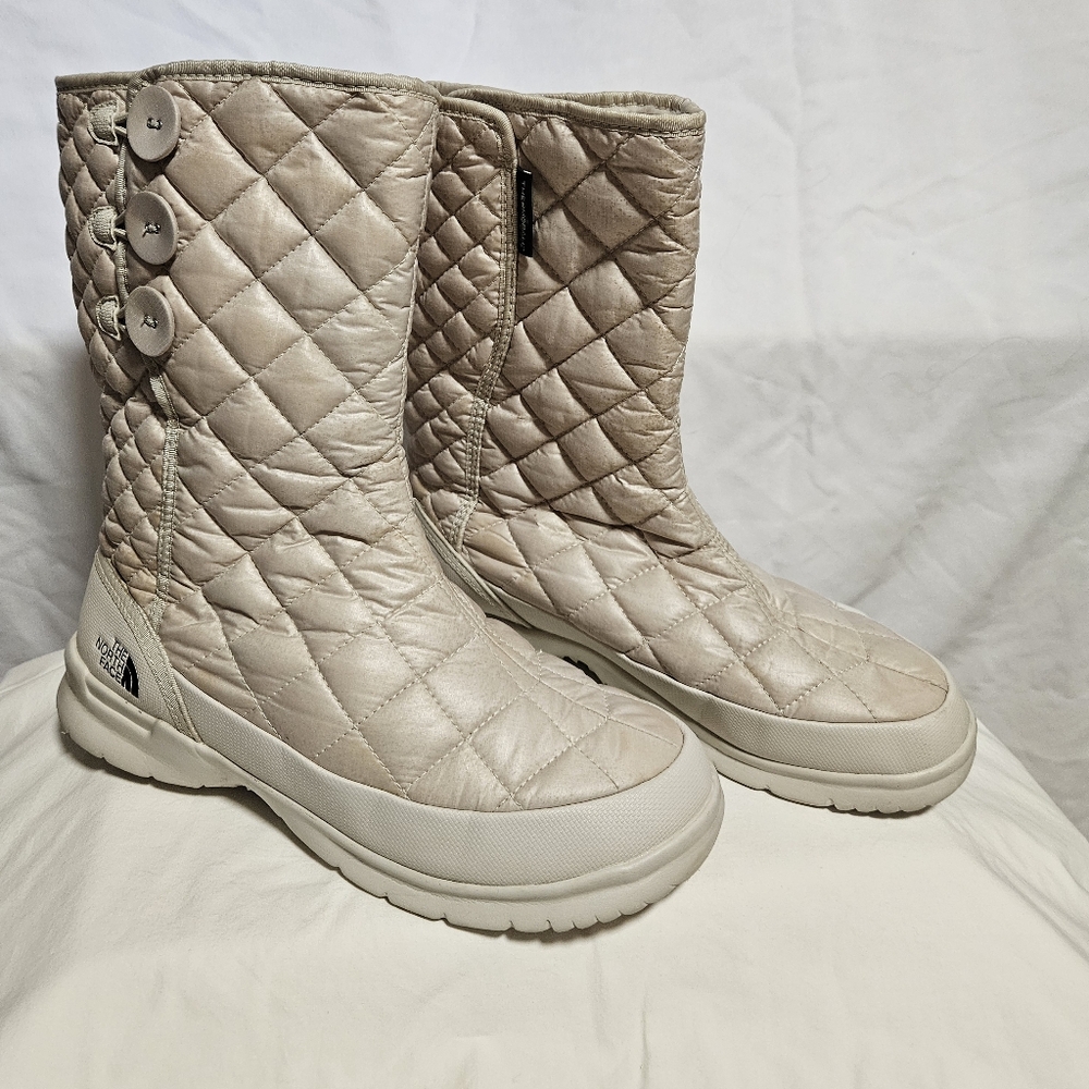 The North Face boots size 9